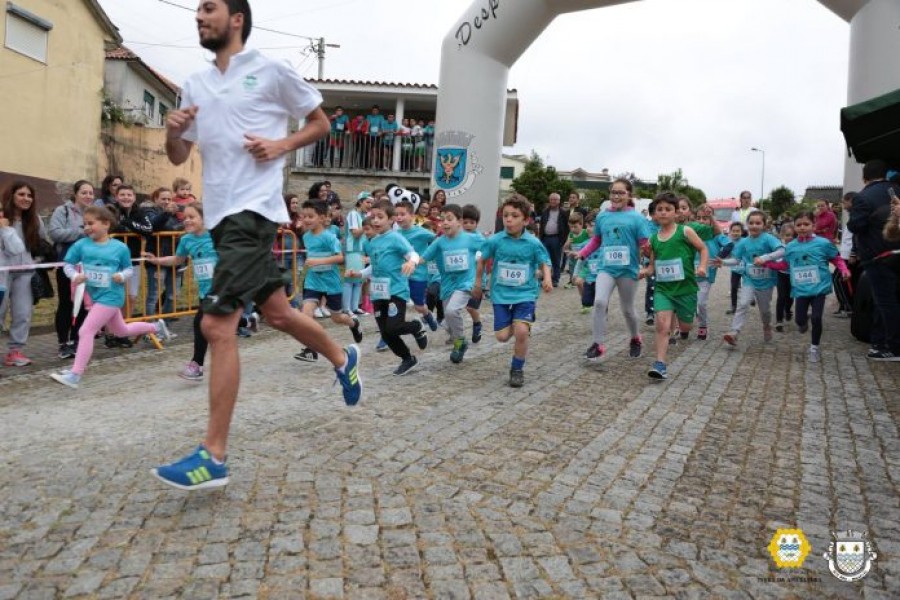 Dia Mundial da Criança assinalado em Rio Mau com várias actividades